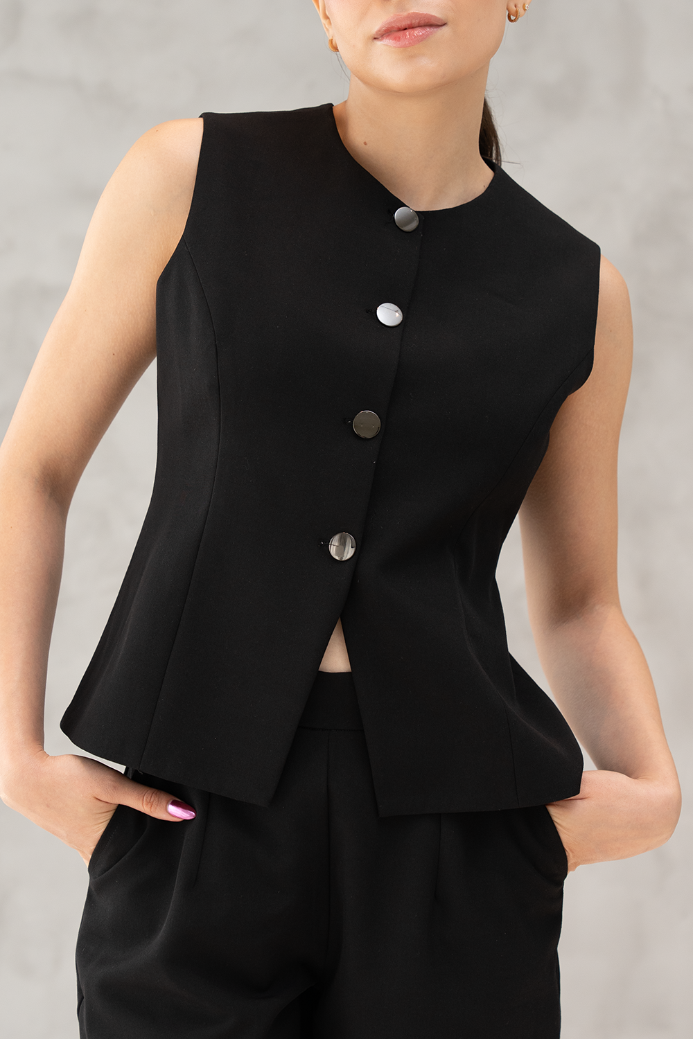 Forme Black Vest